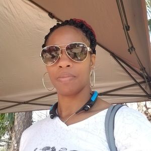 Meet your Posher, Taquanta